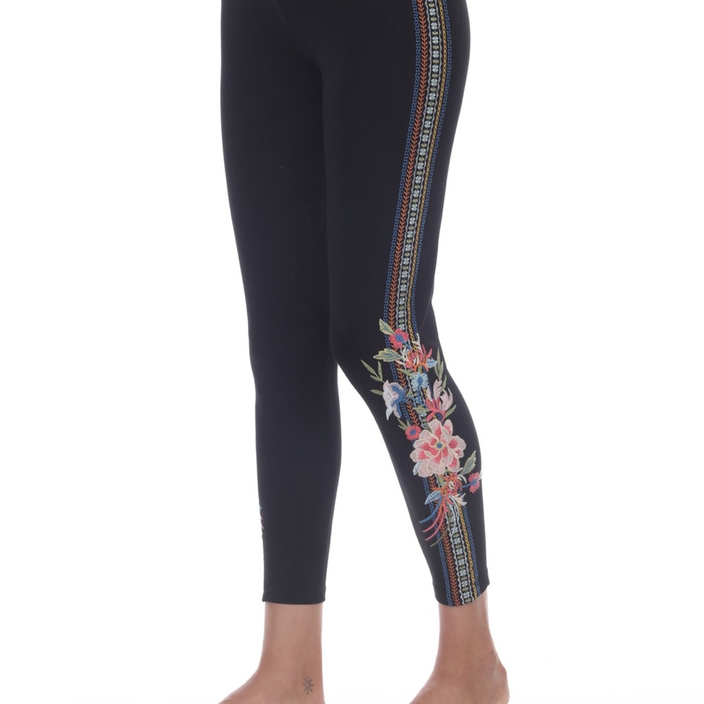 Black Leggings with Floral Embroidery